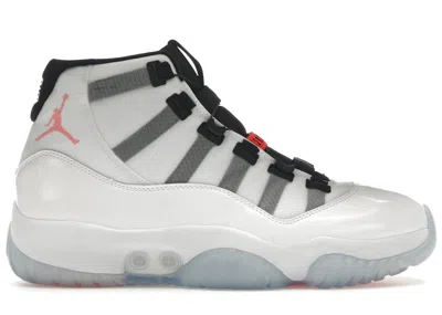 Pre-owned Jordan Men's  11 Adapt (eu Plug) Sneakers In White/black