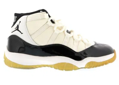 Pre-owned Jordan Men's  11 Retro Concord (2000) Sneakers In White/black/dark Concord