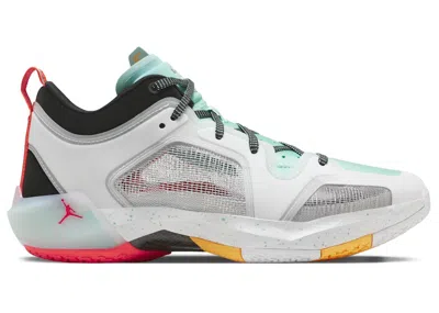 Pre-owned Jordan Men's  37 Low Pf Guo Ailun Metallic Silver Sneakers In White/island Green/black