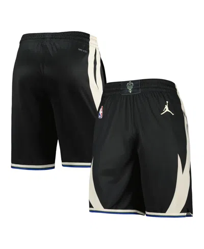 JORDAN MEN'S JORDAN BLACK MILWAUKEE BUCKS 2022/2023 STATEMENT EDITION SWINGMAN PERFORMANCE SHORTS