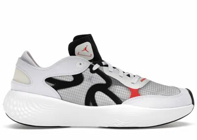 Pre-owned Jordan Men's  Delta 3 Low Sneakers In White/chile Red/black
