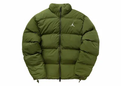 Pre-owned Jordan Men's  Essentials Jumpman Puffer Jacket In Green