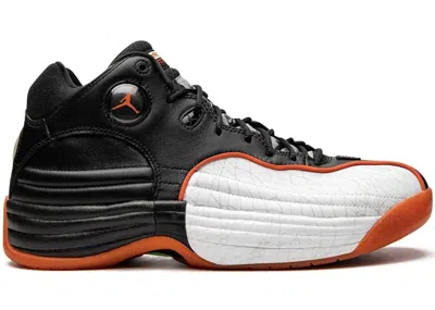 Pre-owned Jordan Men's  Jumpman Team 1 L.o. Sneakers In Black/blaze Orange/green