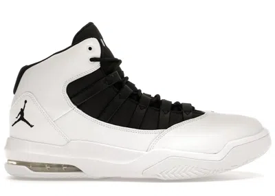 Pre-owned Jordan Men's  Max Aura Sneakers In White/black