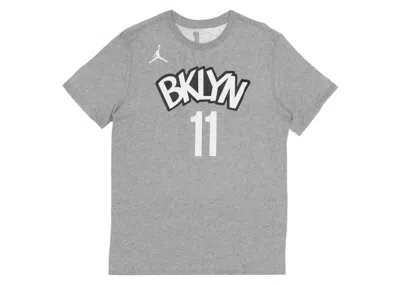 Pre-owned Jordan Men's  Nba Brooklyn Nets Kyrie Irving T-shirt In Grey/white