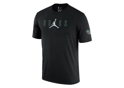 Pre-owned Jordan Men's  Nba Milwaukee Bucks Courtside T-shirt In Black