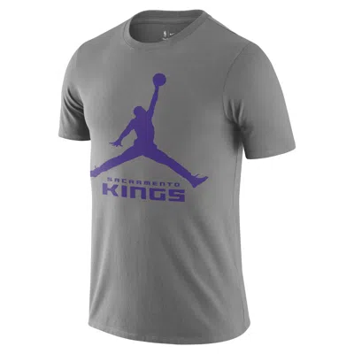 Jordan Men's Sacramento Kings Essential  Nba T-shirt In Grey