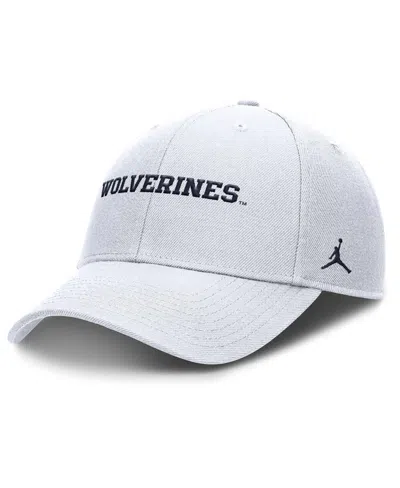 JORDAN MEN'S WHITE MICHIGAN WOLVERINES 2025 ON-FIELD RISE PERFORMANCE ADJUSTABLE HAT