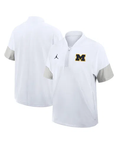 JORDAN MEN'S WHITE MICHIGAN WOLVERINES 2025 SIDELINE COACHES LIGHTWEIGHT SHORT SLEEVE JACKET