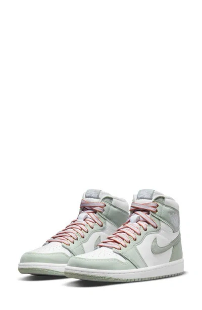 Jordan Nike Air  1 High Og Sneaker In Seafoam/white/healing Orange