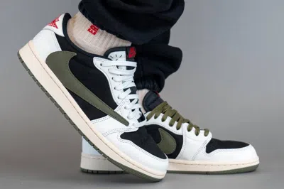 Pre-owned Jordan Nike Women's Air  1 Retro Og Travis Scott Olive Dz4137-106 Women's Size In Multicolor