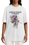 Jordan Women's  Oversized Graphic T-shirt In White