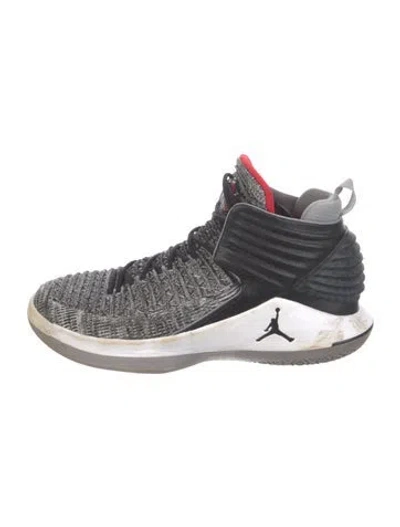 Pre-owned Jordan Printed Athletic Sneakers In Gray