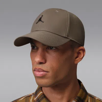 Jordan Rise Structured Metal Jumpman Hat In Brown
