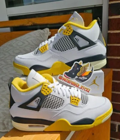 Pre-owned Jordan Size 10 - Wmns Air  4 Retro Vivid Sulfur W In-hand Ships Today In White