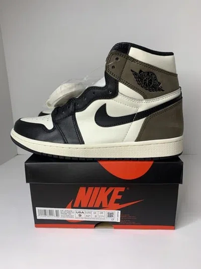 Pre-owned Jordan Size 9 -  1 Retro High Og Brown Sneakers 555088-105