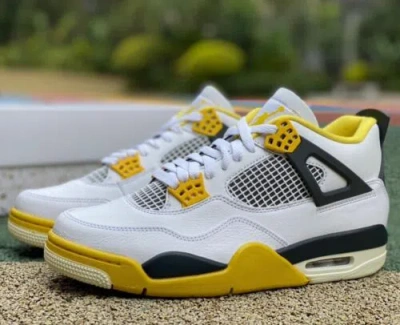 Pre-owned Jordan Size 9.5 - Air  4 Retro Vivid Sulfur W In White