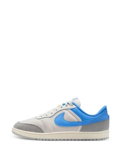 Jordan Skyline Low Sneakers In Gray