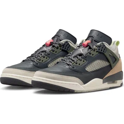 Jordan Spizike Low Sneaker In Black