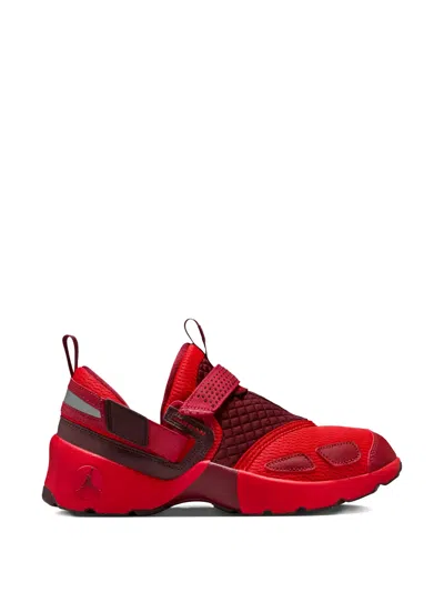 Jordan Trunner Lx Sneakers In Red