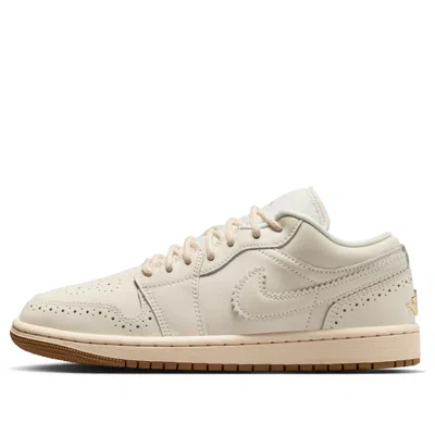 Jordan (wmns) Air  1 Low 'brogue Soft Pearl' In Multi