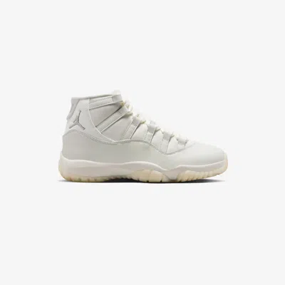 Jordan Wmns Air  11 Retro In White
