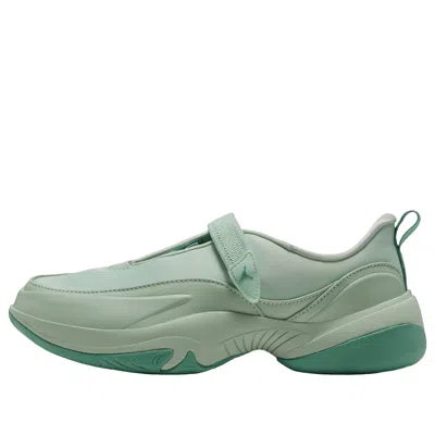 Jordan (wmns) Air  Pointe 'pistachio Frost Jade' In Green