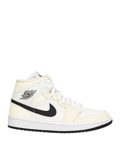 Jordan Woman Sneakers White Size 7.5 Leather