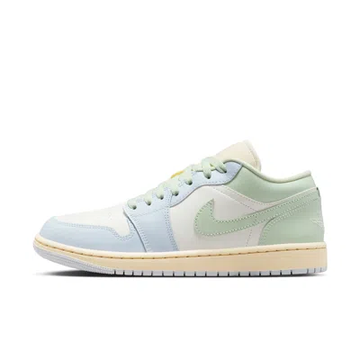 Jordan Women's Air  1 Low Shoes In White