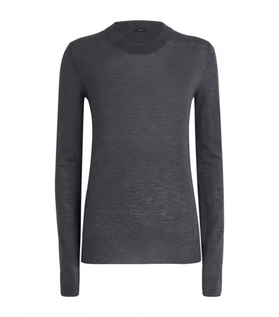Joseph Cashmere Round-neck Sweater In Gray