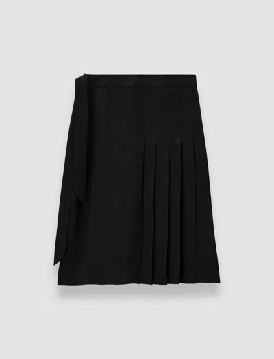 Joseph Jeanne Light Crepe Skirt In Black
