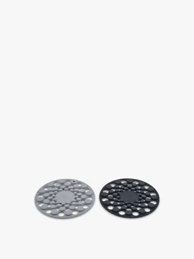 Joseph Joseph Spot-on (set Of 2) Silicone Trivets In Grey