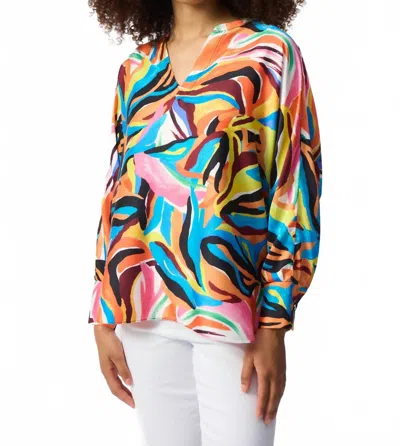 JOSEPH RIBKOFF ABSTRACT PRINT V-NECK BOXY SATIN TOP IN VANILLA/MULTI