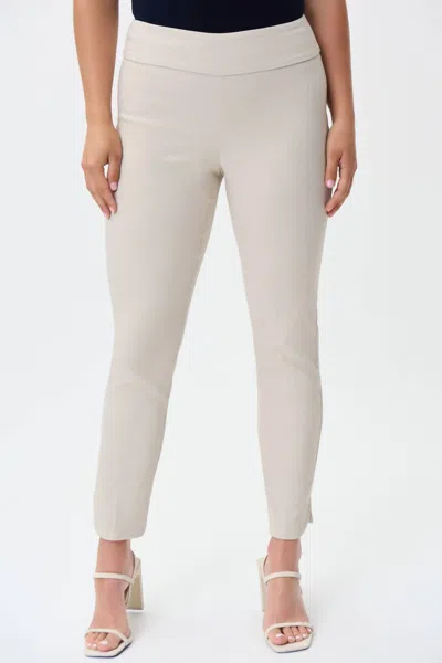 Joseph Ribkoff Contour Waistband Cropped Pants In Moonstone In White