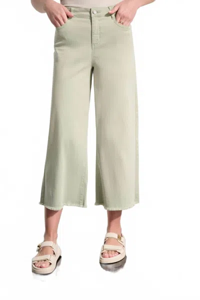 Joseph Ribkoff Goldie Wide Leg Cropped Jeans In Seafoam In Neutral