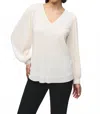 Joseph Ribkoff V-neck Pleated Pullover Top In Offwhite