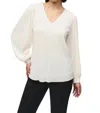 Joseph Ribkoff V-neck Pleated Pullover Top In Offwhite In Multi