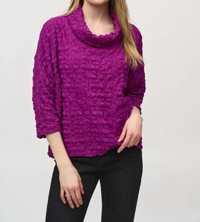 JOSEPH RIBKOFF WOVEN JACQUARD BOXY TOP IN EMPRESS