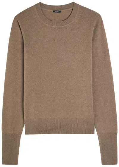 Joseph Round Neck Cashmere Jumper In Brown