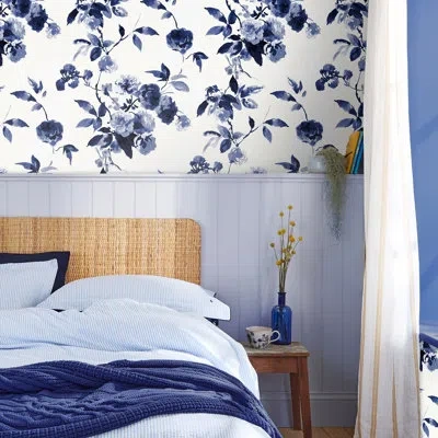 Joules Boho Bloom 33' L X 21" W Wallpaper Double Roll In Blue,ivory