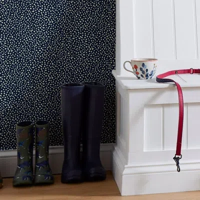 Joules Guinea Spot 33' L X 21" W Wallpaper Double Roll In French Navy,white