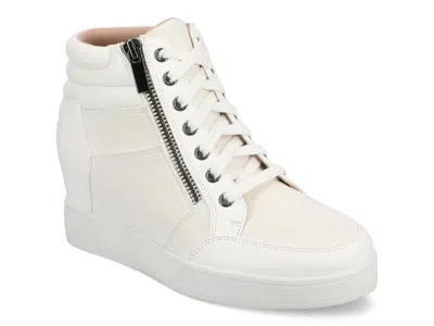 Journee Clarity Sneaker In White