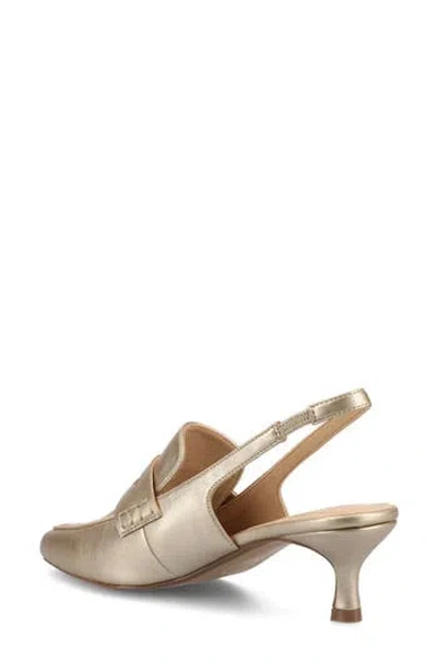 Journee Collection Amory Slingback Pump In Champagne