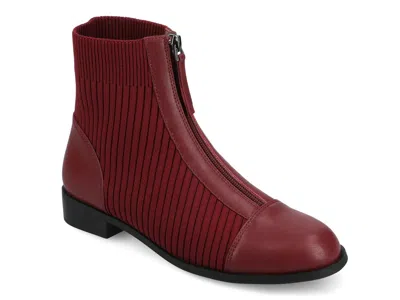 Journee Collection Bexlie Bootie In Burgundy