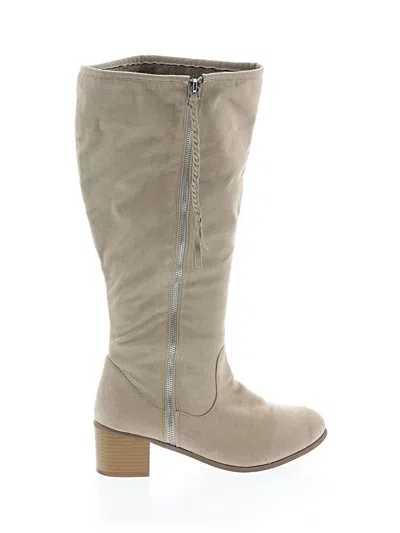 Pre-owned Journee Collection Boots In Tan