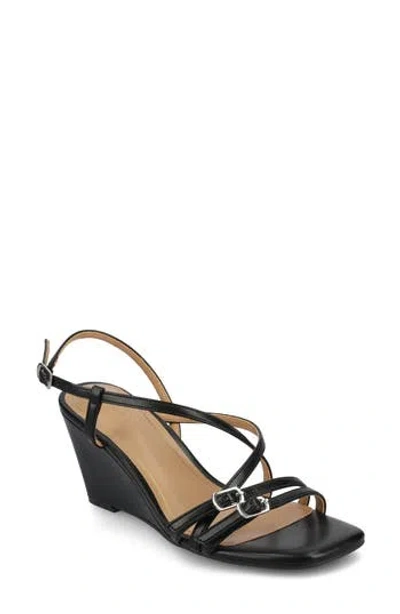 Journee Collection Clinne Wedge Sandal In Black