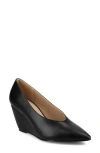 Journee Collection Danika Pointed Toe Pump In Black