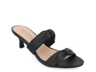 Journee Collection Dyllan Sandal In Black