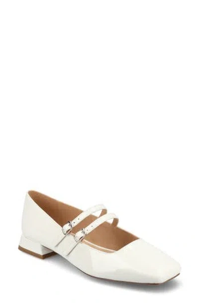 Journee Collection Gredah Mary Jane Pump In Patent/white
