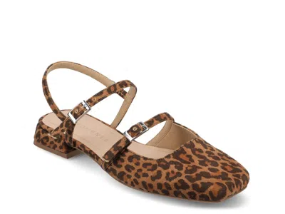 Journee Collection Gretchenn Flat In Brown